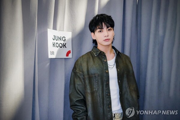 그룹 방탄소년단의 정국과 스트레이 키즈가 미국 음악 시장에서의 강력한 영향력을 입증했다. 연합뉴스