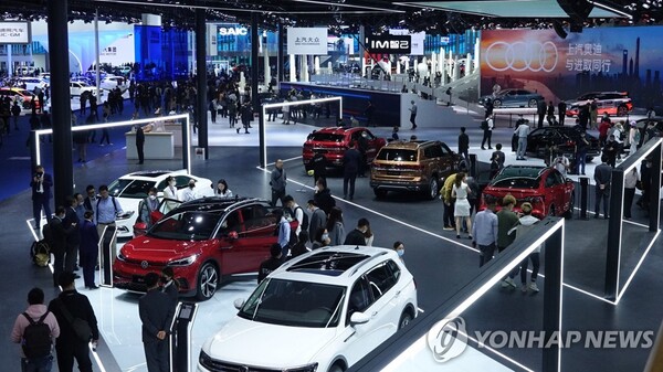 세계 최대 자동차 전시회 중 하나로 손꼽히는 상하이모터쇼가 23일부터 상하이 국가전시컨벤션센터에서 화려하게 막을 올린다. 연합뉴스