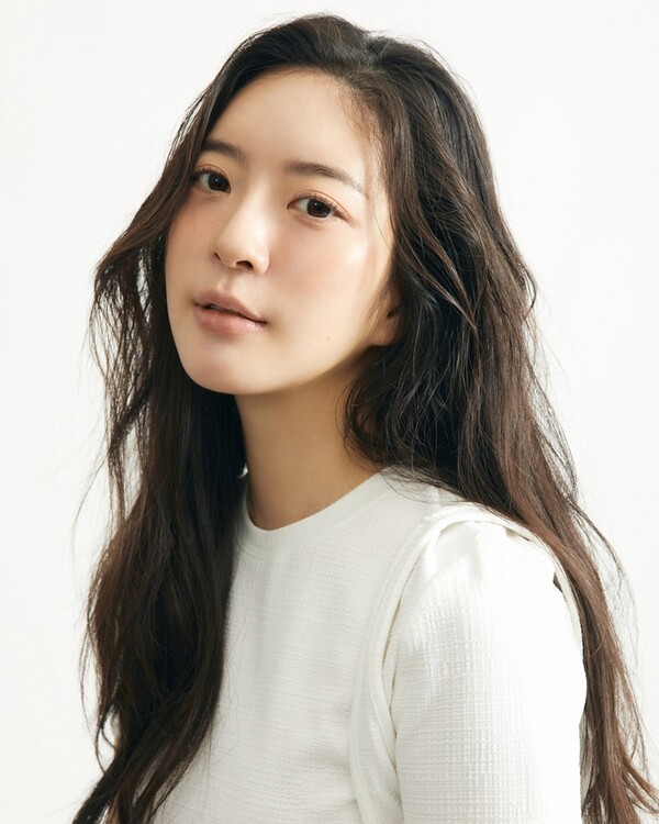 배우 조아영이 새로운 장르의 연애 리얼리티 드라마에 출연하게 된다. 온라인 캡쳐