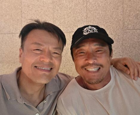 가수 박진영이 역대급 격투기 무대를 앞두고 있는 추성훈에게 응원의 메시지를 전했다. 온라인 캡쳐