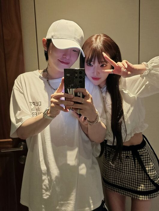 유명 BJ인 인세연과 그의 연인 박중규가 향정신성의약품 투약 혐의로 경찰 조사를 받고 있다. 온라인 캡쳐